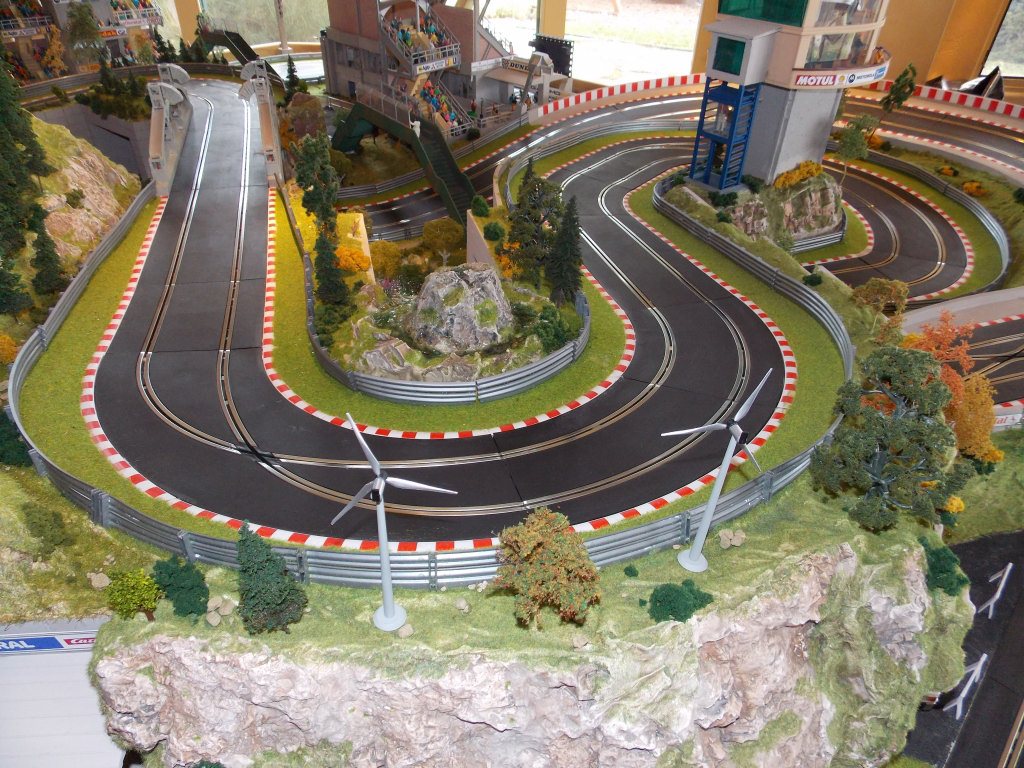 slot car track scenery
